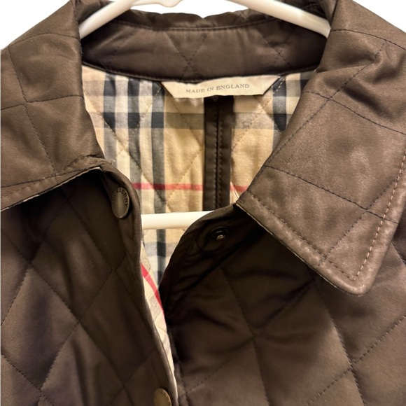 Burberry Quilted Button Up Brown Jacket with side packets, in good conditions - Picture 6 of 15